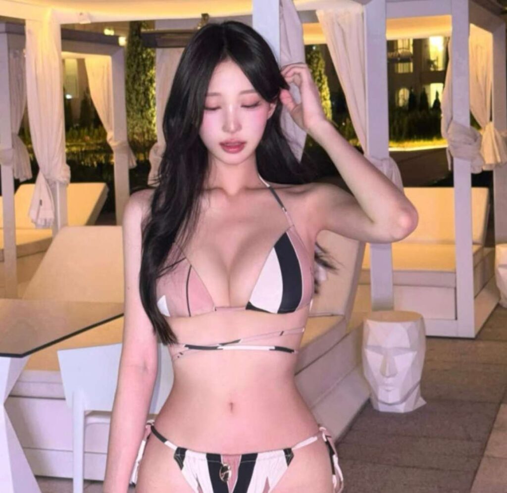 율 인스타그램 속 랩 비키니와 네온 컬러 수영복 코디 법