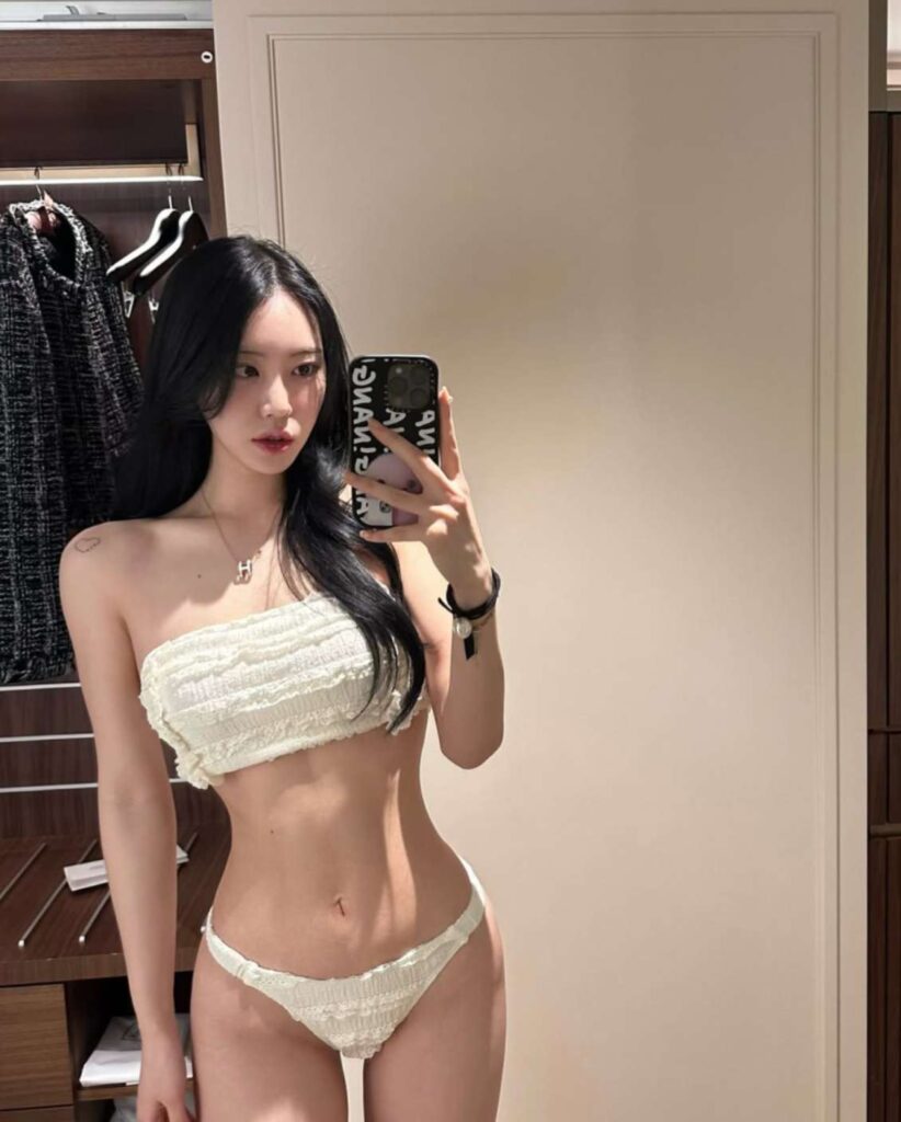 인플루언서 민젤리 님의 비키니