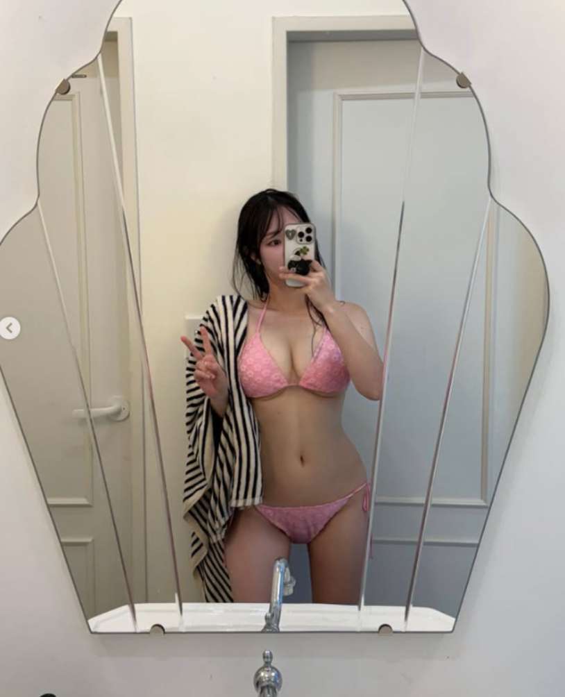 핑크 비키니 풀빌라룩