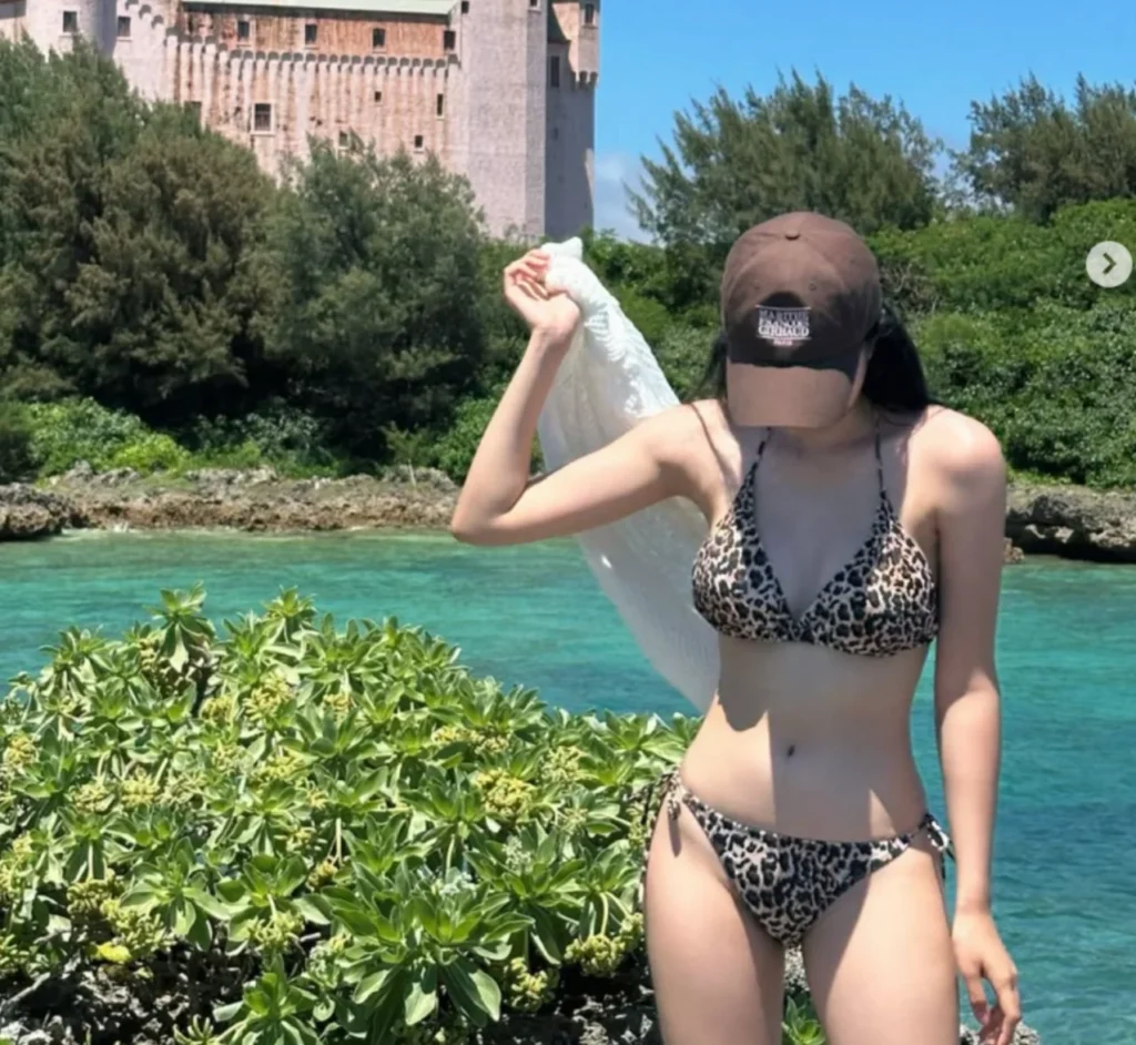 강승연 비키니 스타일 레오파드 패턴으로 완성하는 리조트룩