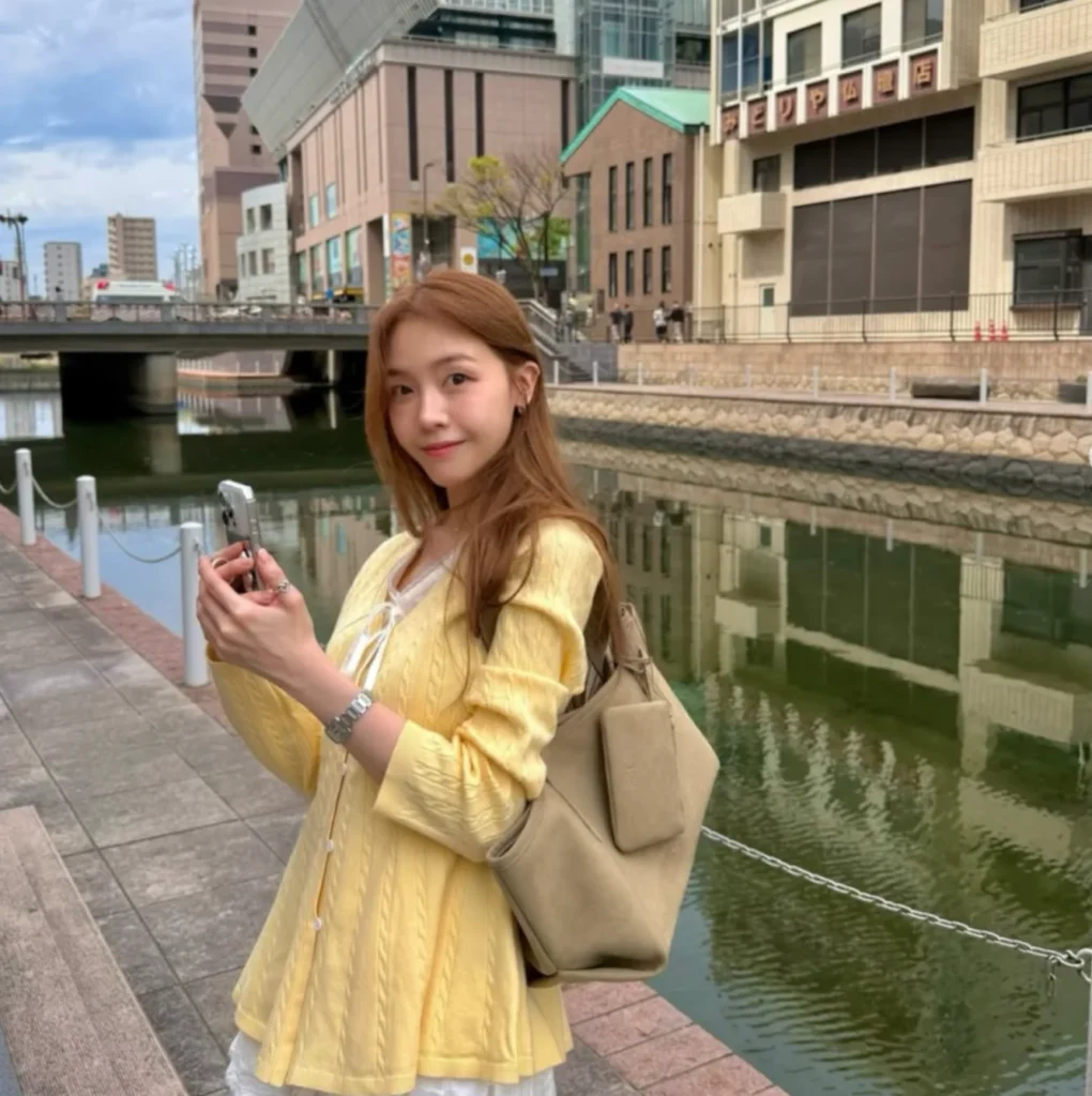 결혼 후 더 빛나는 방민아의 봄 패션