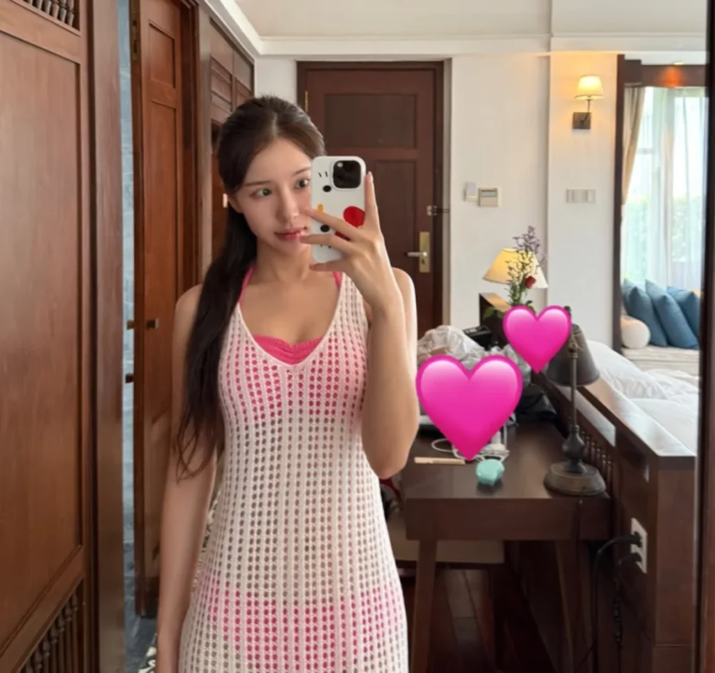 장민지, 핑크 비키니로 완성한 올여름 최고의 화보 룩
