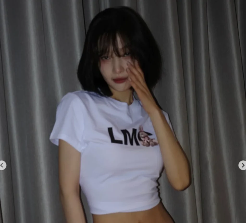 2026년 여름, 조이의 새깅룩으로 완성하는 Y2K 패션 트렌드 미리보기