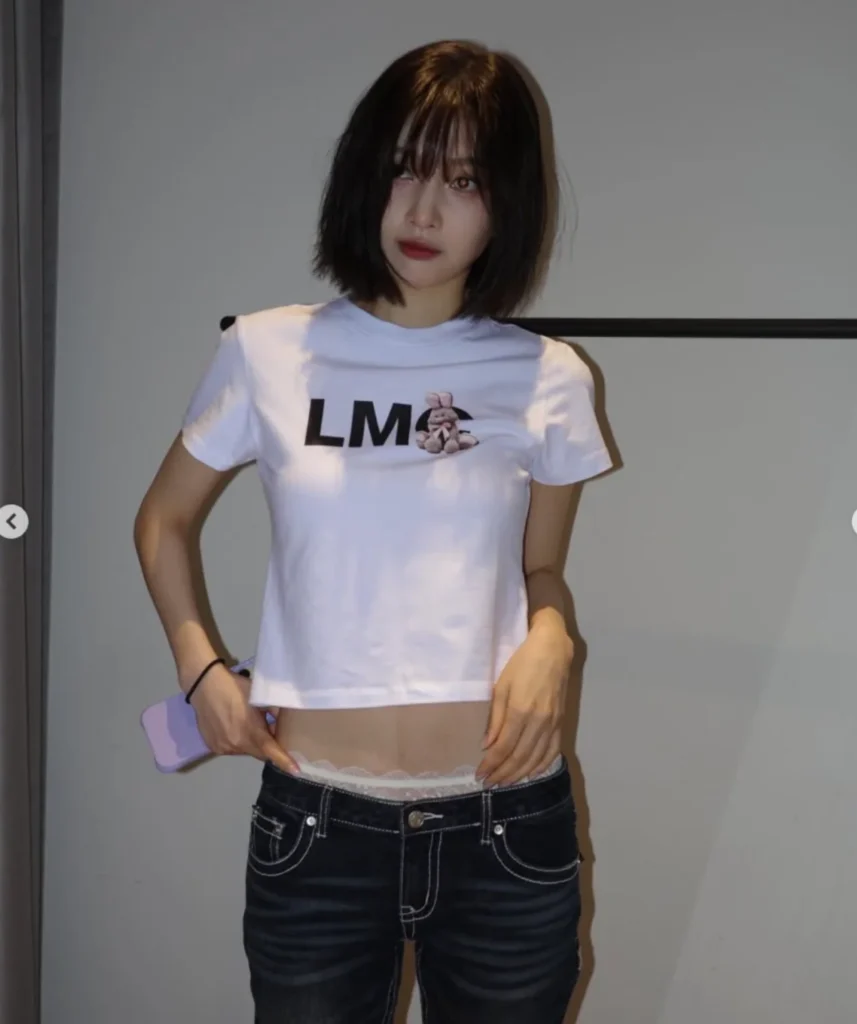 2026년 여름, 조이의 새깅룩으로 완성하는 Y2K 패션 트렌드 미리보기