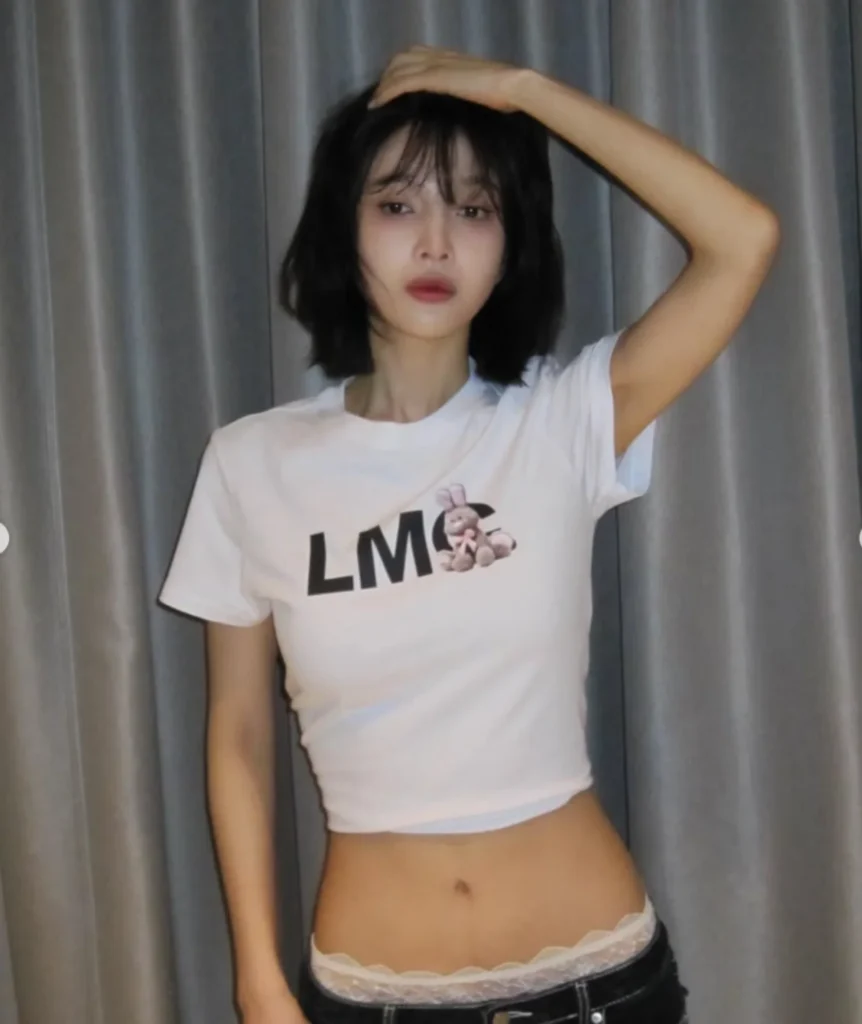 2026년 여름, 조이의 새깅룩으로 완성하는 Y2K 패션 트렌드 미리보기