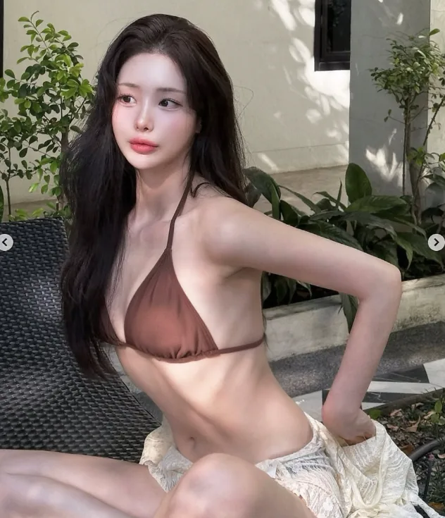 정예진 비키니