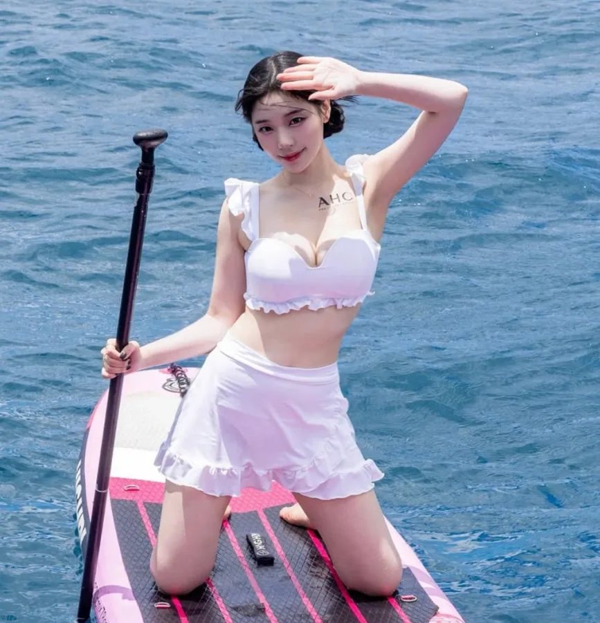 치어리더 퀸, 조연주 비키니
