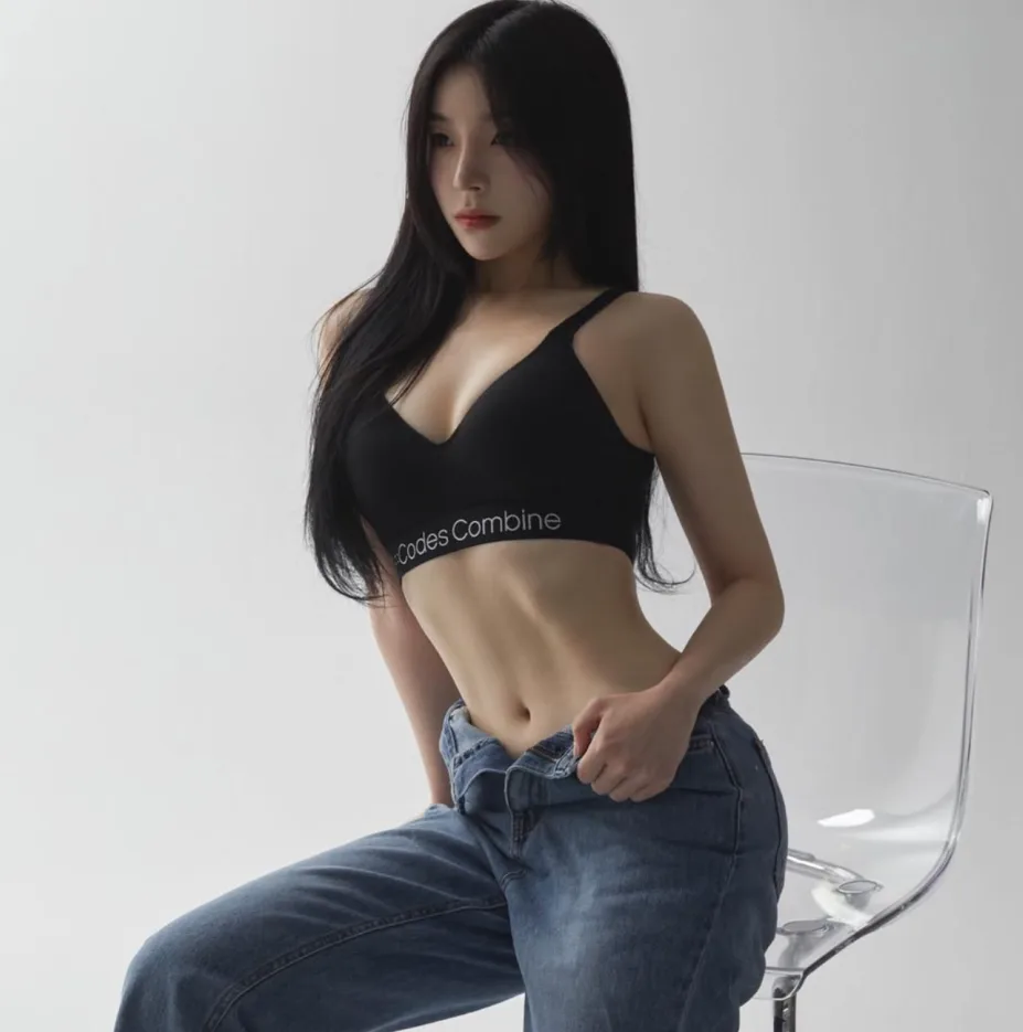 치어리더 퀸, 조연주 비키니