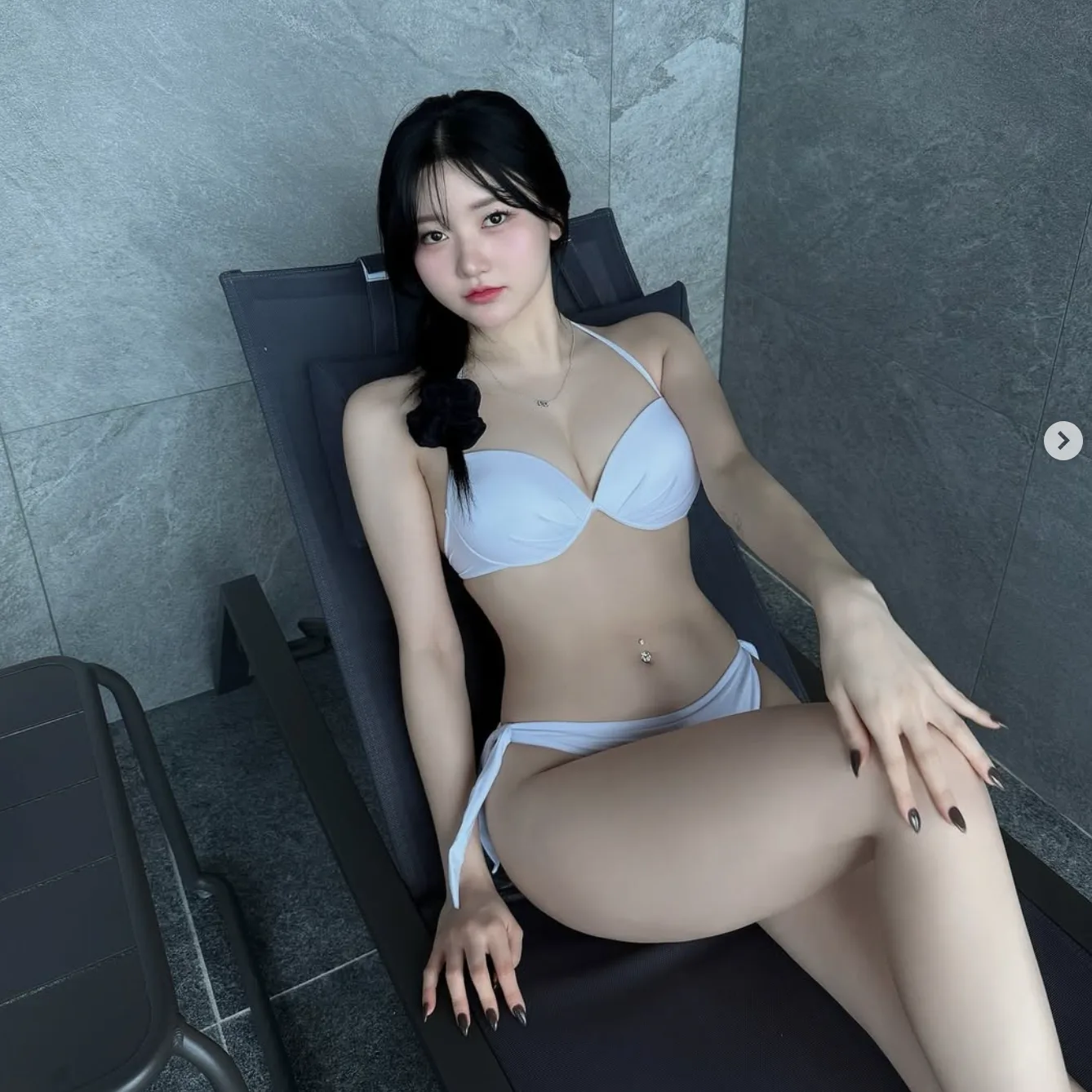 정유미 치어리더 비키니 패션으로 드러낸 반전 매력과 프로필 분석 정유미 치어리더 비키니 패션으로 드러낸 반전 매력과 프로필 분석