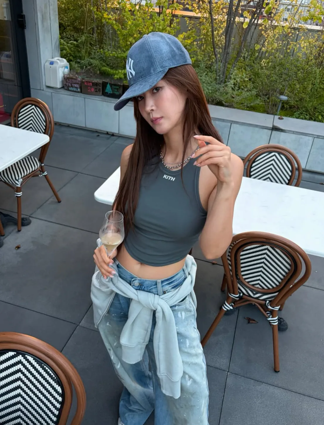 소녀시대 유리 사복 크롭 나시 청바지 후드집업 패션
