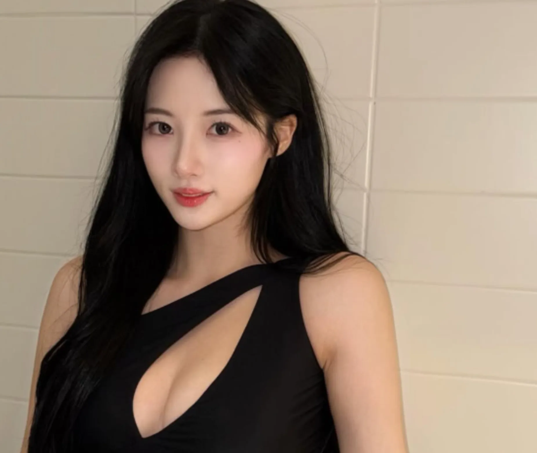 박민서 치어리더 비키니 모노키니 수영복